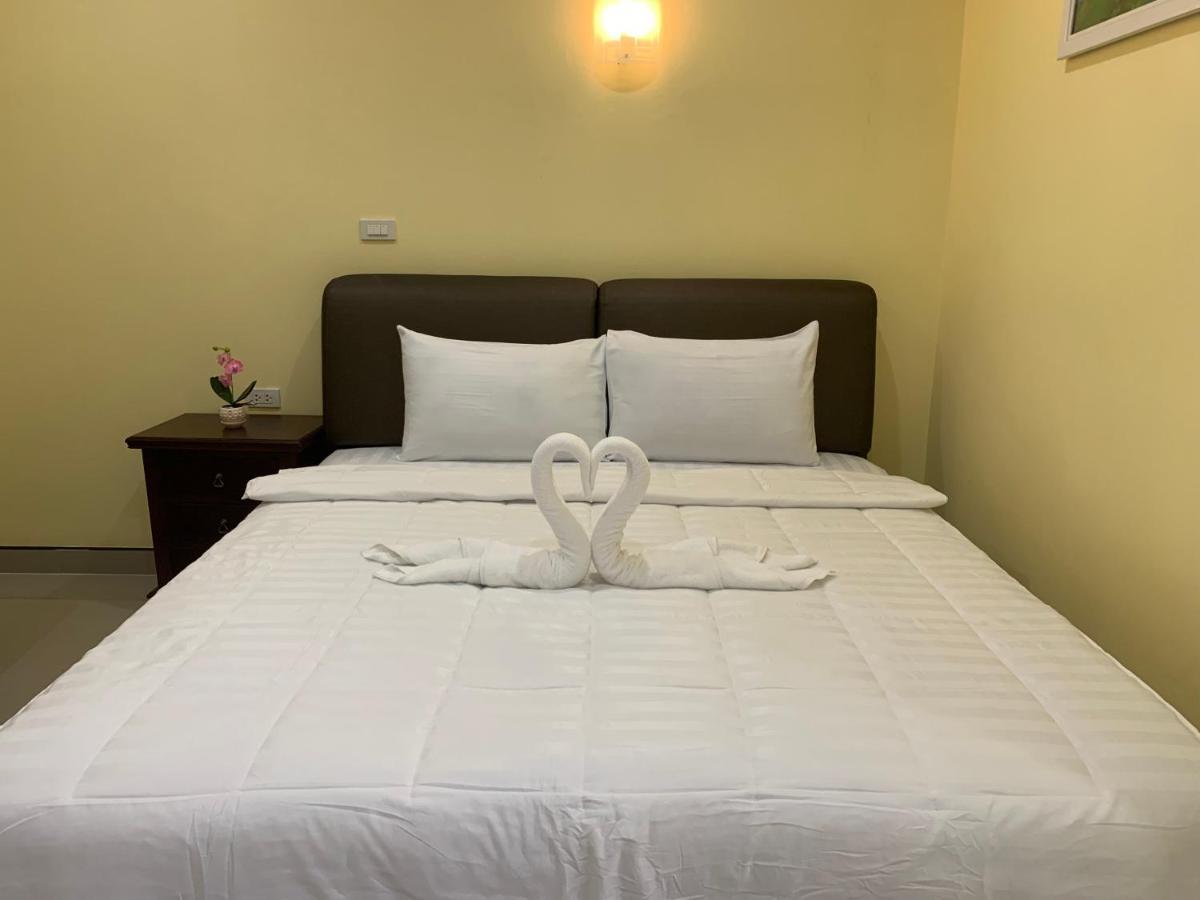Happy Resort Phang Nga Natai 海滩 外观 照片